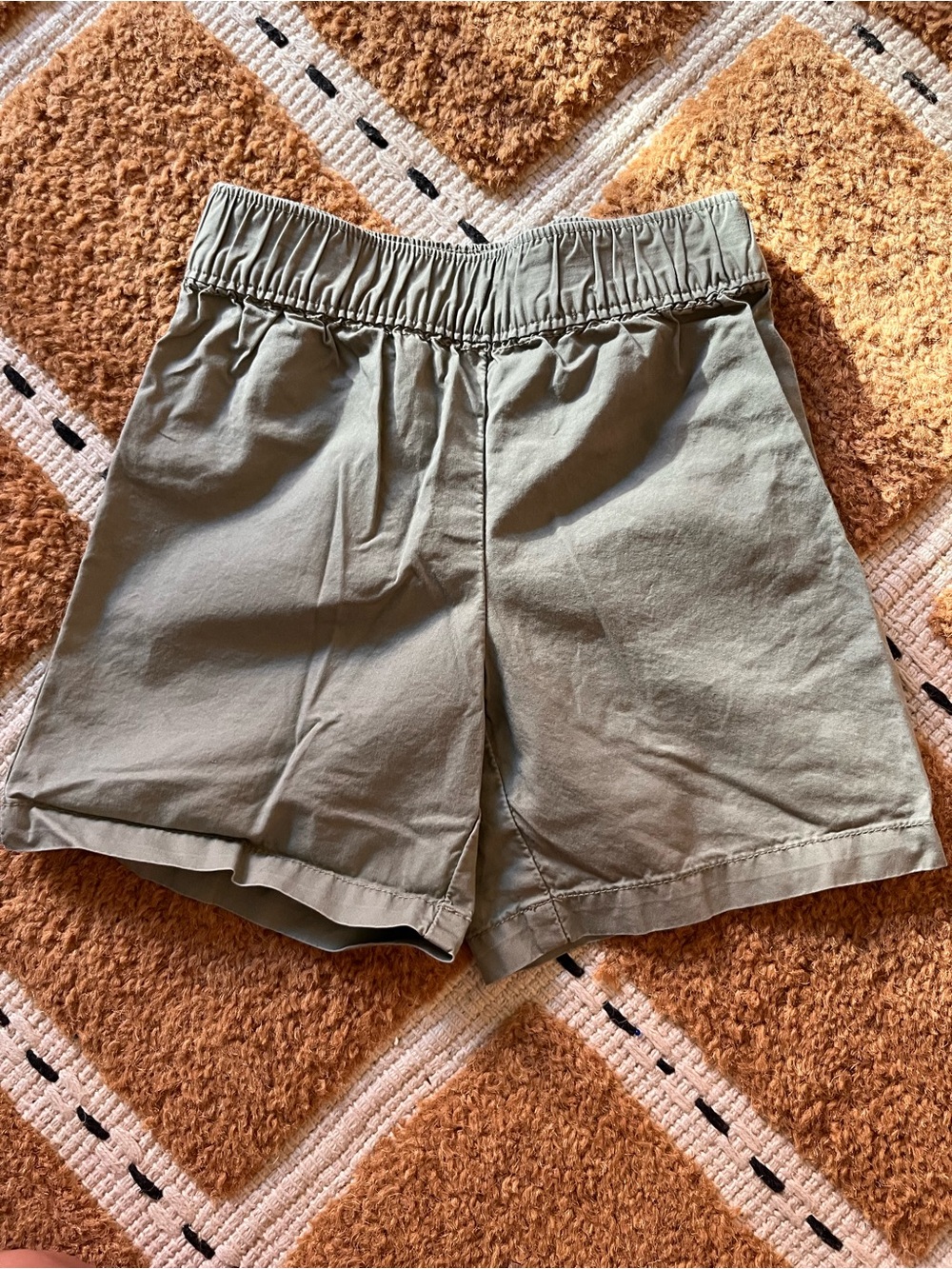 Hanna Andersson Boys Olive Elastic-Waist Shorts Size 90 or 3T